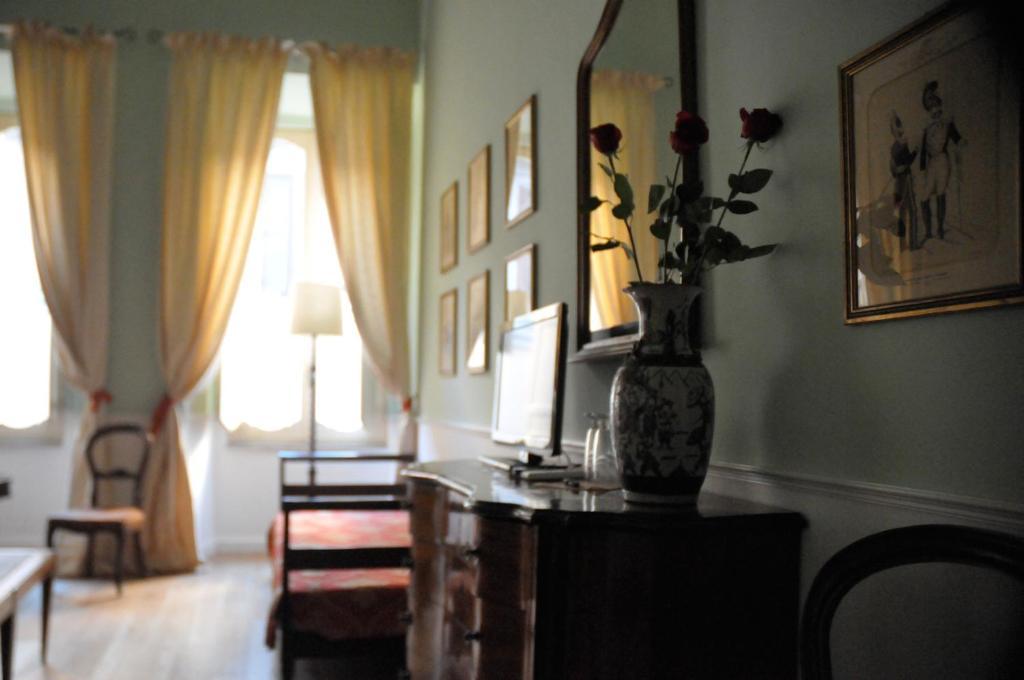 Relais Teatro Argentina Bed and Breakfast Ρώμη Δωμάτιο φωτογραφία
