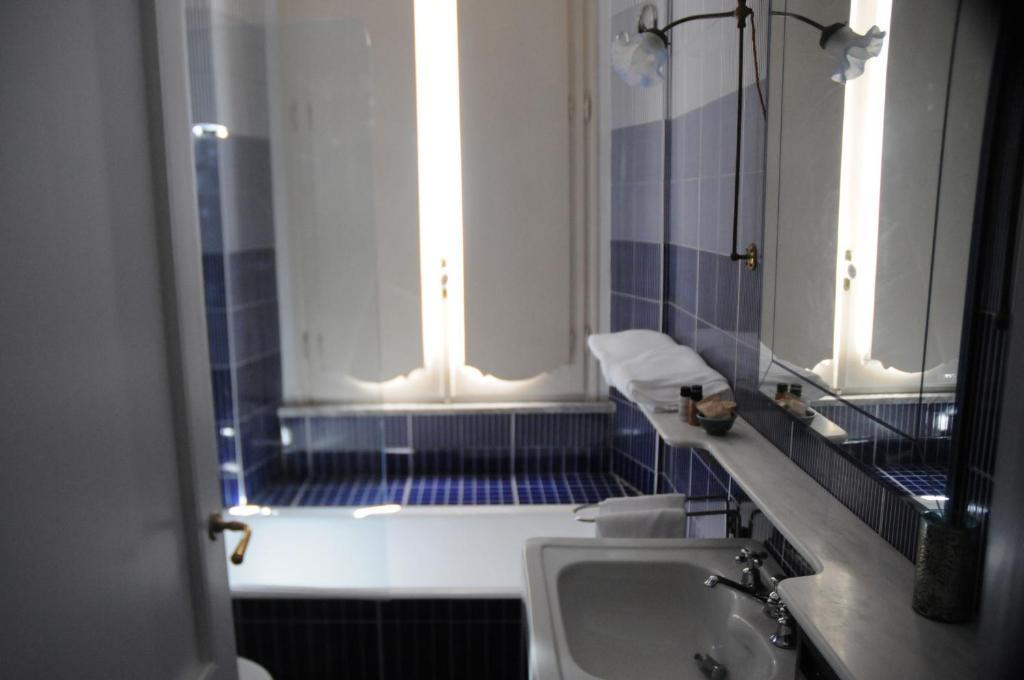 Relais Teatro Argentina Bed and Breakfast Ρώμη Δωμάτιο φωτογραφία